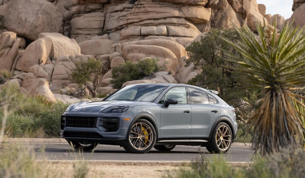 The New Porsche Cayenne Turbo E-Hybrid: A Masterpiece of Performance and Efficiency